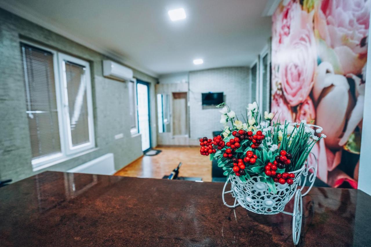 Second House Rustaveli Leilighet Tbilisi Eksteriør bilde