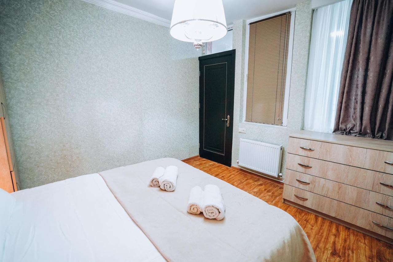 Second House Rustaveli Leilighet Tbilisi Eksteriør bilde